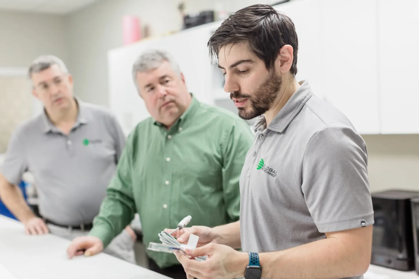 engineerings discussing medical connector